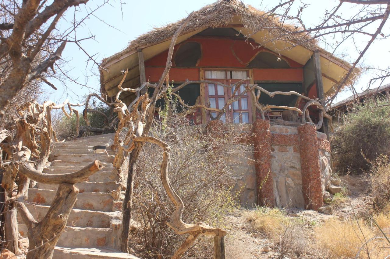 Vila Lion'S Cave Camp, Samburu Archers Post Exteriér fotografie