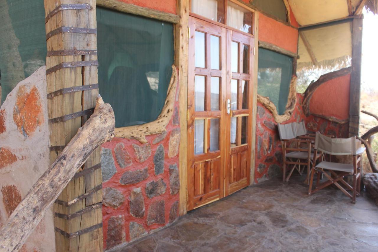 Vila Lion'S Cave Camp, Samburu Archers Post Exteriér fotografie