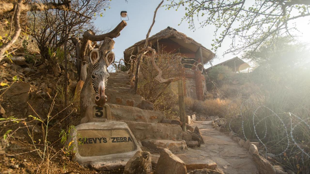 Vila Lion'S Cave Camp, Samburu Archers Post Exteriér fotografie