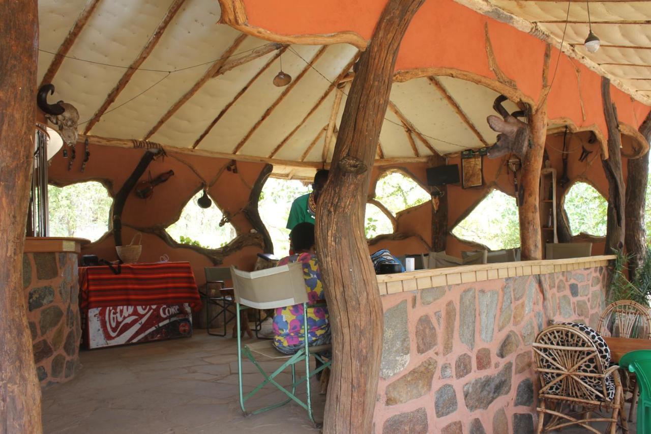 Vila Lion'S Cave Camp, Samburu Archers Post Exteriér fotografie