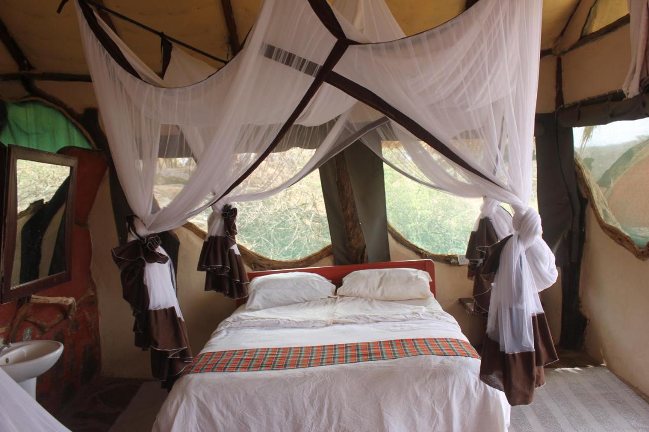 Vila Lion'S Cave Camp, Samburu Archers Post Exteriér fotografie