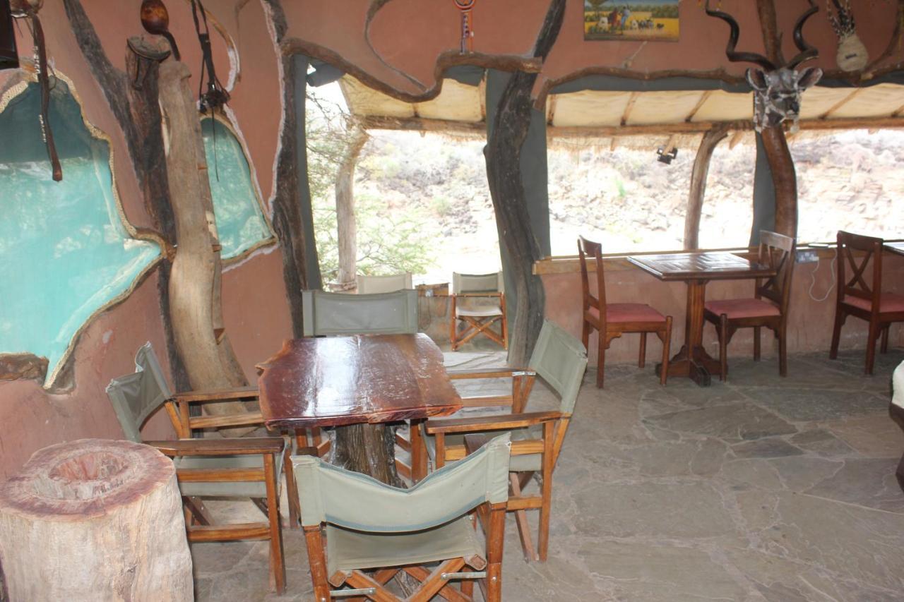 Vila Lion'S Cave Camp, Samburu Archers Post Exteriér fotografie
