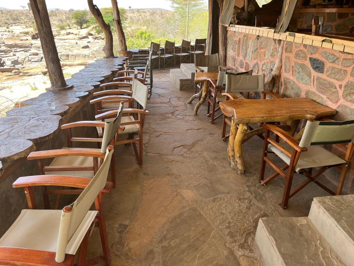 Vila Lion'S Cave Camp, Samburu Archers Post Exteriér fotografie